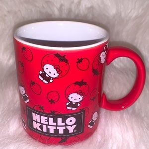 NEW!!! HELLO KITTY STRAWBERRY MUG